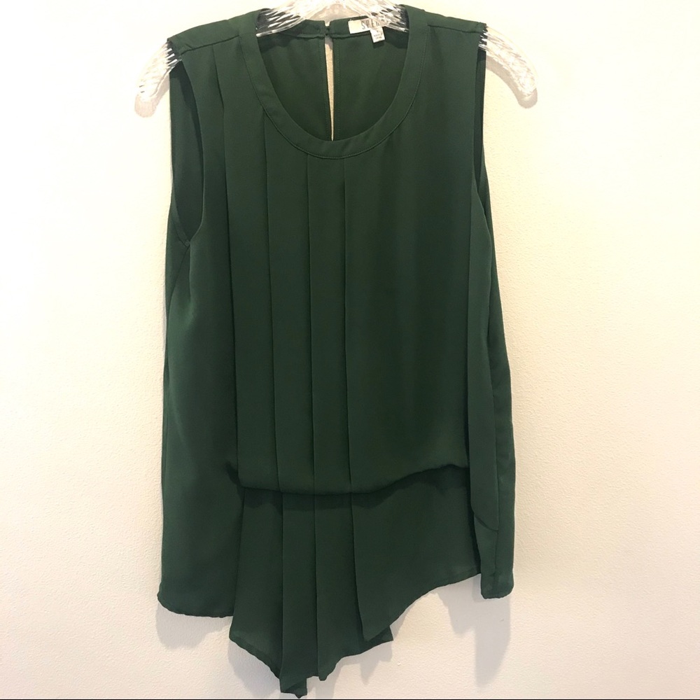 Green short sleeve top
